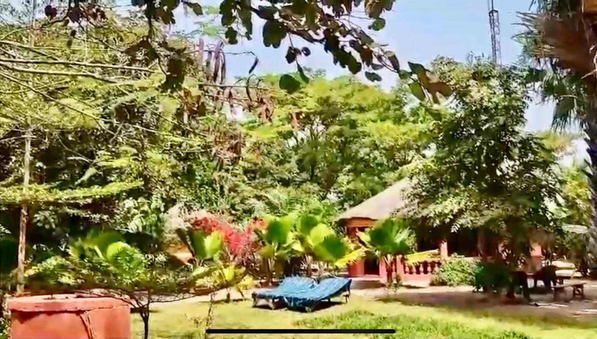 Little'S Nature Retreat Kartong Экстерьер фото